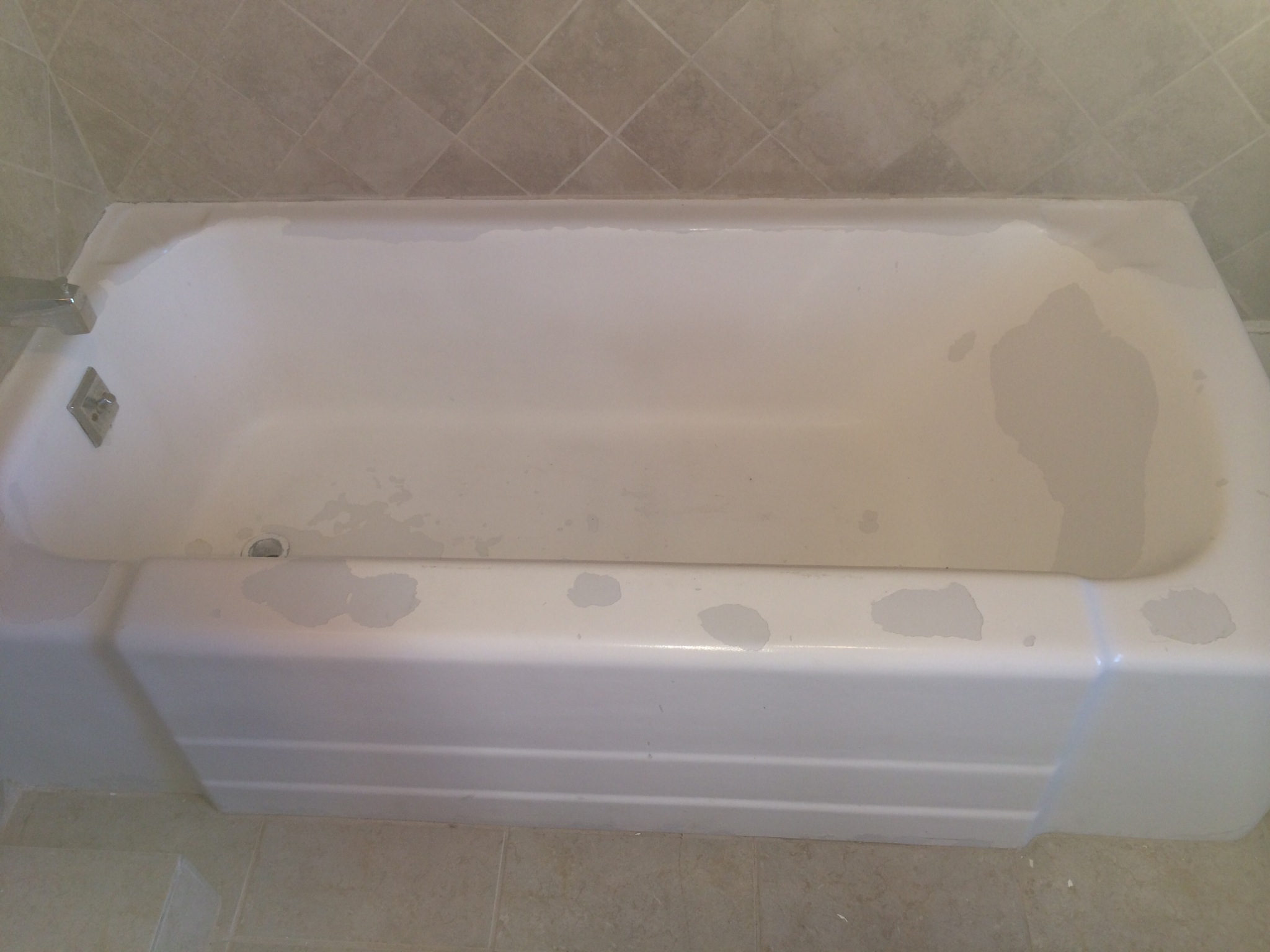 DIY bathtub resurfacing kits